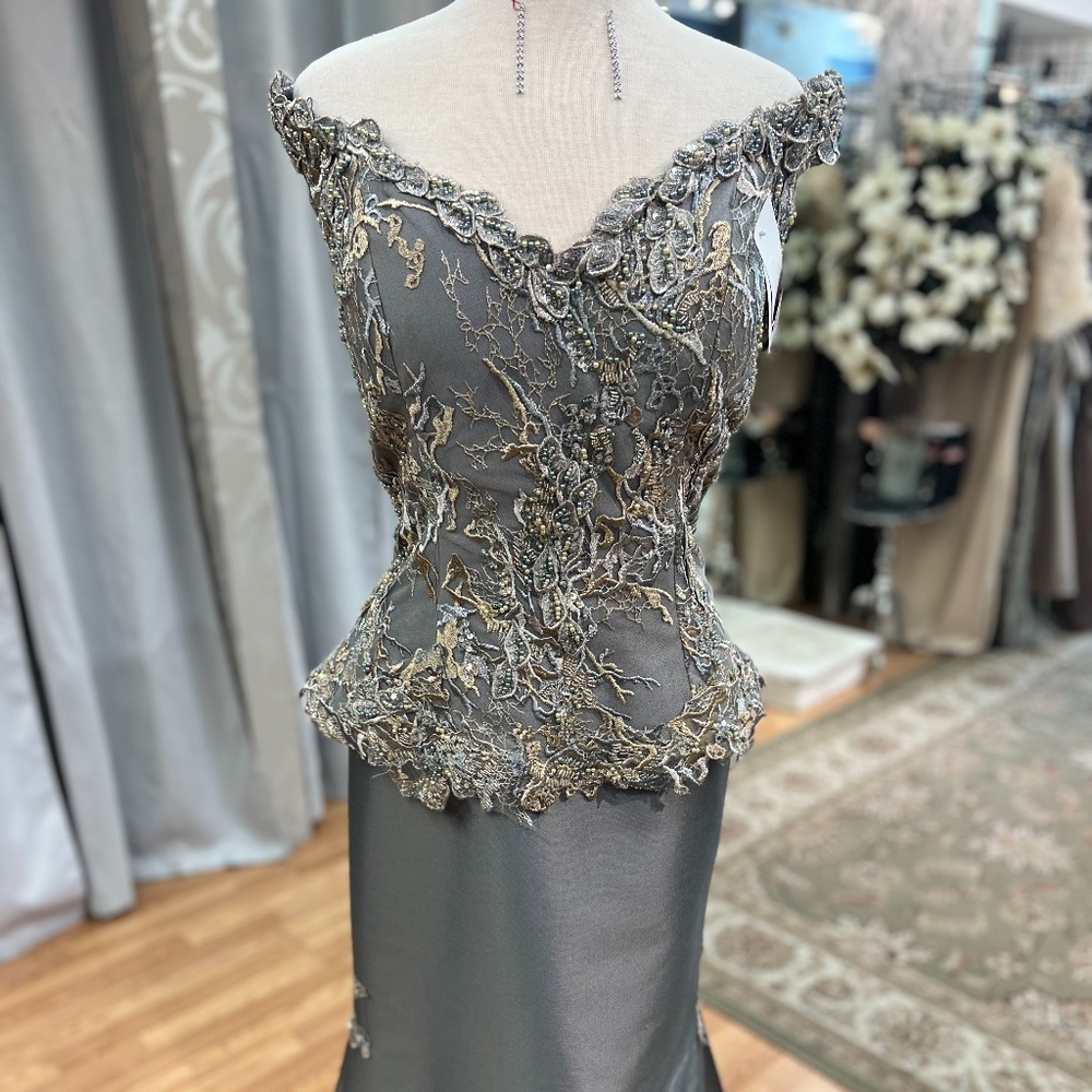 Tina di Martina Style 3097 Size 12 Silver Color Dress
